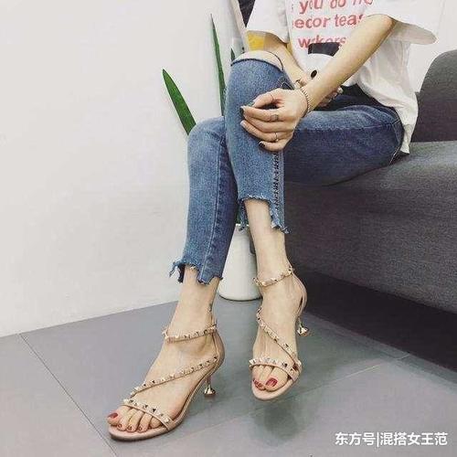 丝袜遇上“高跟鞋”, 让美脚在夏天透透气