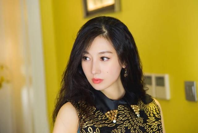 贾晓晨大片来袭，这样的福利我喜欢，以后多多来点！