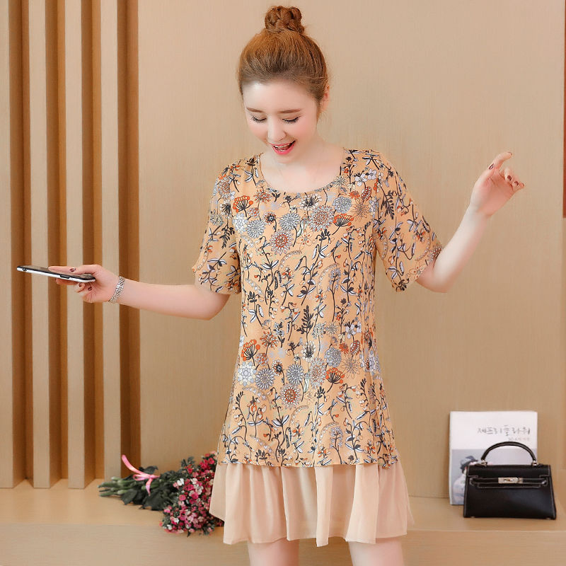 这女人真实迷死人不偿命!穿修身连衣裙身材美到爆!男人全流口水