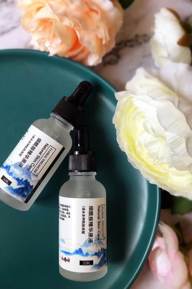  「精华液」值得无限回购的美白精华液推荐：改善暗沉,提亮肤色,不化妆也好看