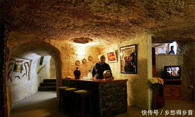 这个小镇，全村人都住在地下，地面竟没人居住！