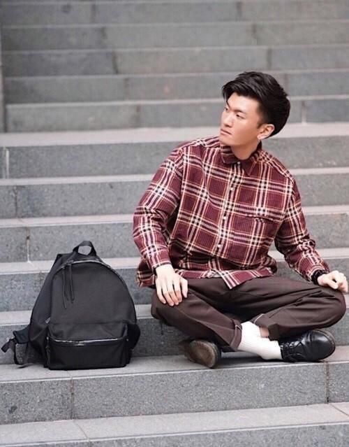  发愁@男生们还在为穿搭发愁？格纹元素穿搭，让你一秒变帅气boy