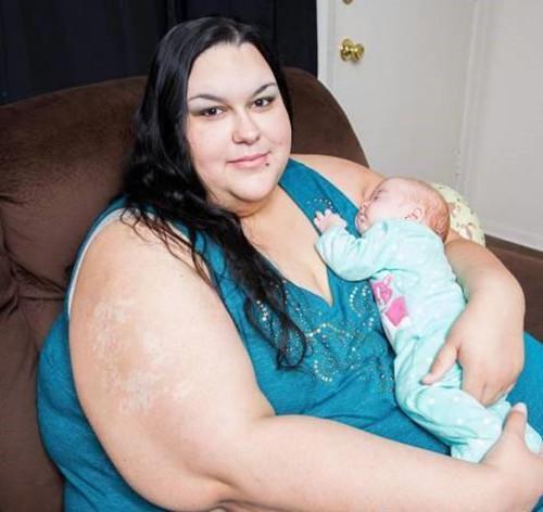 美国女子梦想成为世界最胖的人，没想到怀孕却让她瘦了200斤！