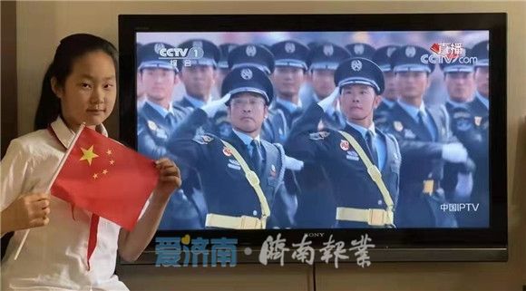  文职人员：爱济南独家专访｜国庆阅兵文职人员方队领队王华岩妻