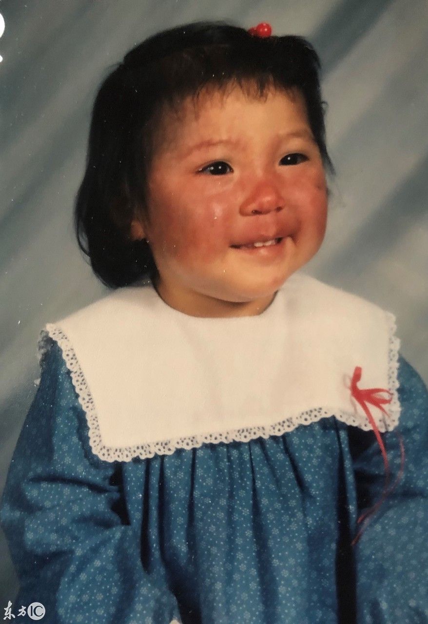 满脸胎记的美国妹纸化妆技术一流，却选择素颜出门，厉害了!