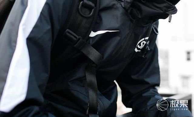 饿了么又出新设计，外卖小哥都穿得比我潮！