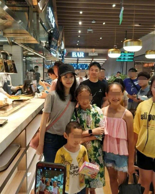 奶茶妹妹的素颜又双叒叕美出新高度!这种素颜和精修没差的颜值究