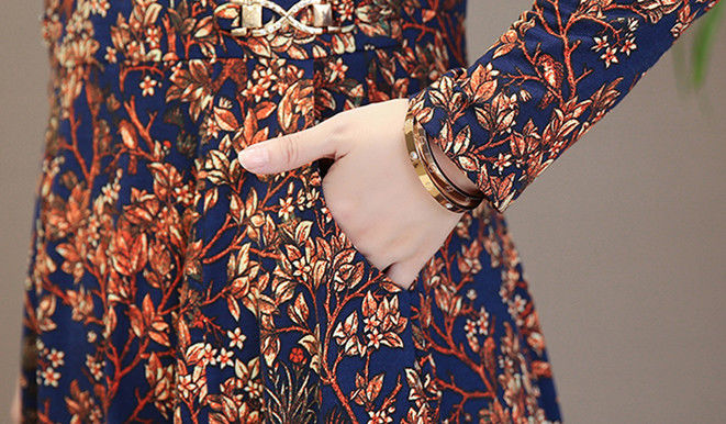 太美了!这3条裙子，不吃不喝都要买，40+岁女人穿，洋气嫩爆