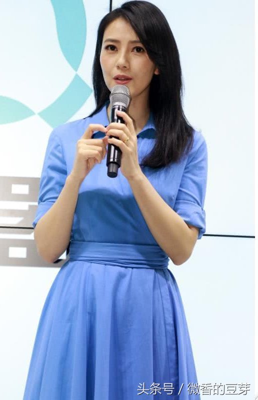 看了路人镜头下的高圆圆，再看看袁泉，终于理解夏雨当初的选择了