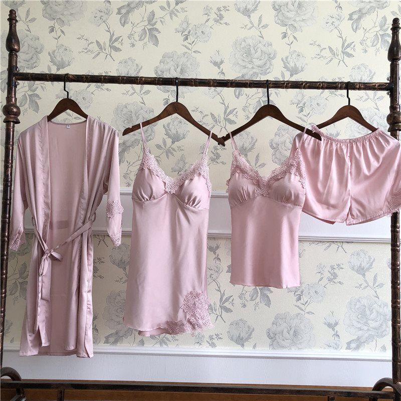 看了下图才知道有种女人味叫:藏不住的性感妩媚