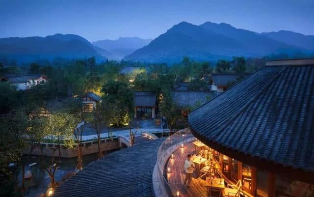 全球38家顶级奢华品牌酒店,你睡过几个?