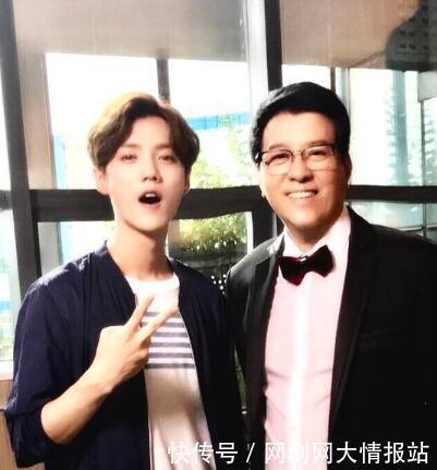 关晓彤爸爸晒和鹿晗合照,力破分手传闻,照片却引网友质疑