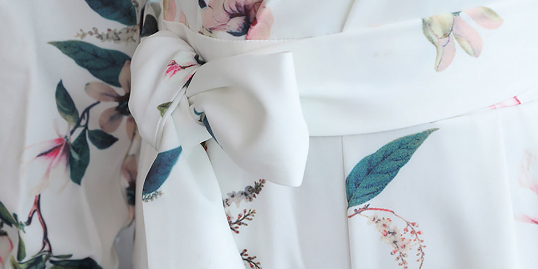 新版连体裤上市了!上厕所超方便，上身显瘦高挑，小个子穿更美