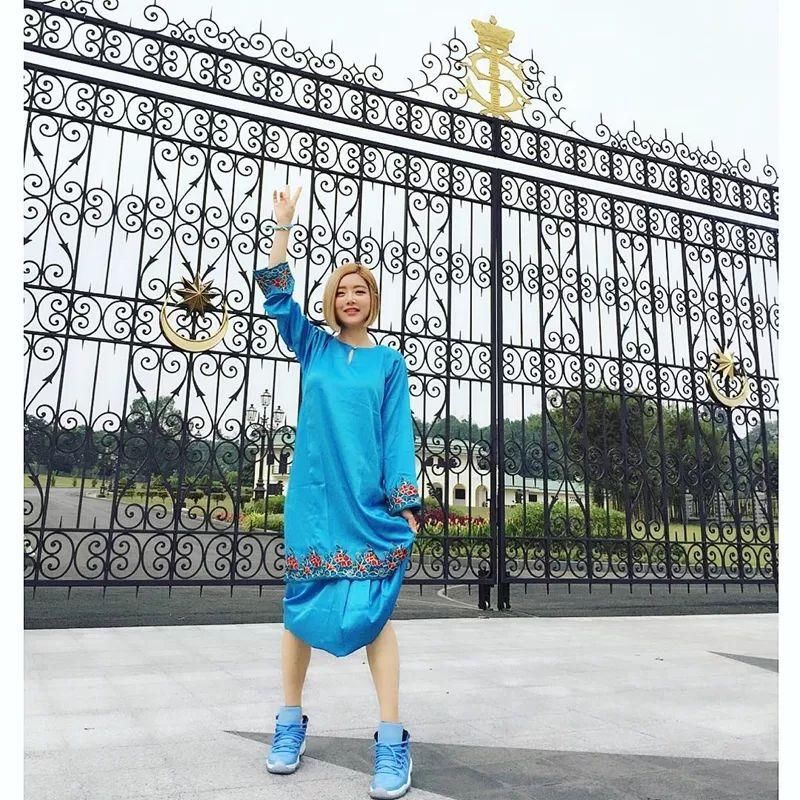 Yeezy、OW x AJ1 齐亮相，看看女神们最近又上脚了什么鞋!