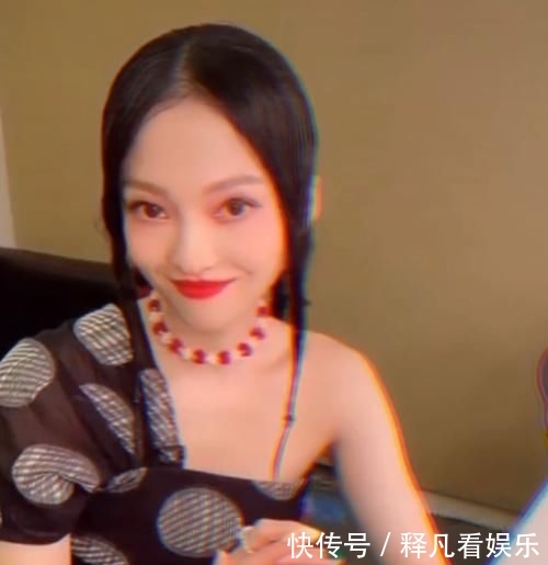  现身■张韶涵和妹妹现身，妹妹颜值超高成“全网女神”，不出道太可惜