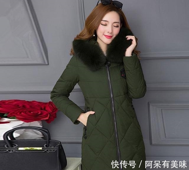 #时髦#年底羽绒服大促!原价一千多,现价仅一百,时髦又保暖,抢疯了