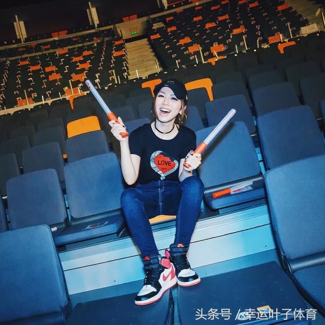 欧阳娜娜、邓紫棋、 Alaia，谁最有潜力成为国内球鞋女神？