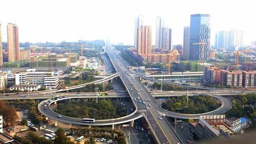  「小觑」我国这2座新一线城市，发展潜力不容小觑，你更看好谁？