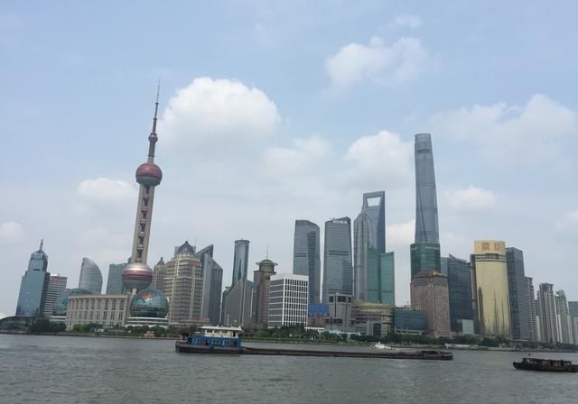  富得流油|我国这个省份因为太强悍了，后被一分为三，如今个个富