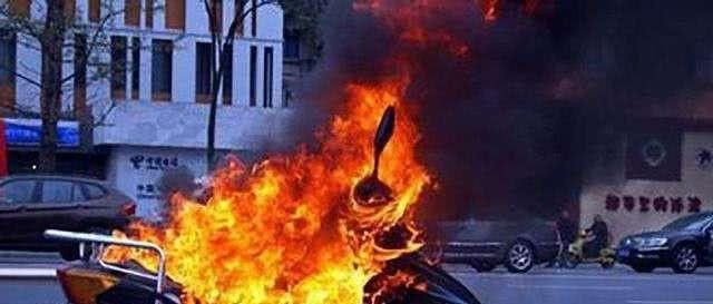  [电动车]电动车挂牌会带来哪些“有趣”的效应？看完你就知道了