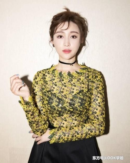 甘婷婷真敢穿，透视装惊艳全场，网友：一般人驾驭不了