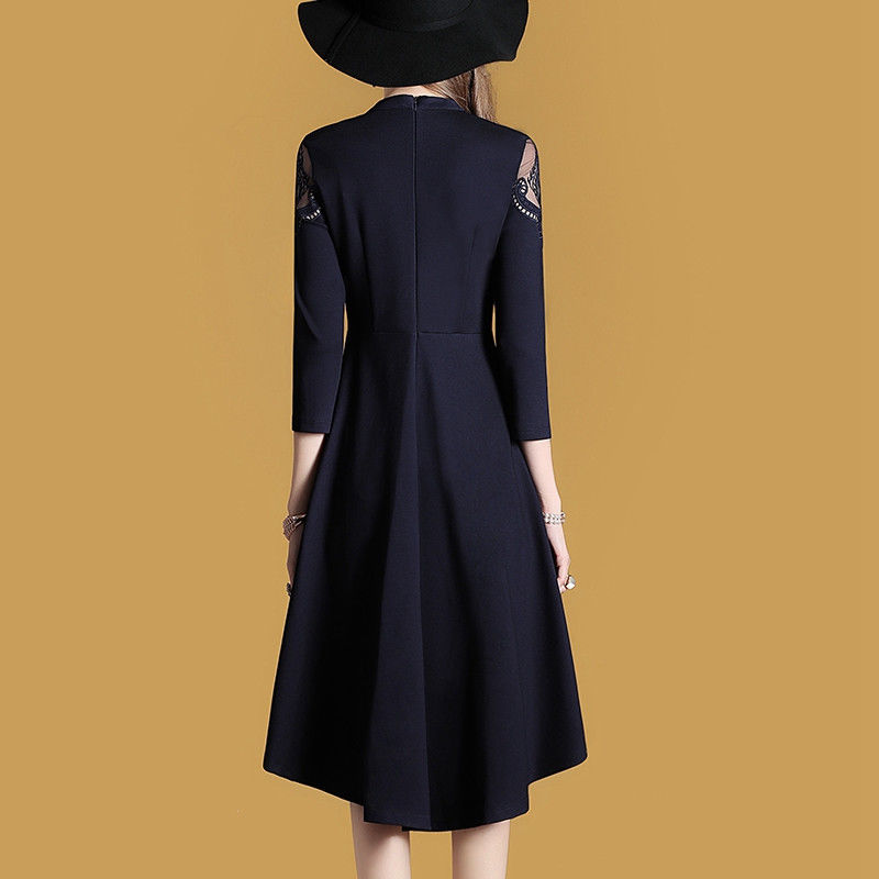 找到:这款“薄款”秋裙!竟比香云纱还迷人,比旗袍更美,好想买