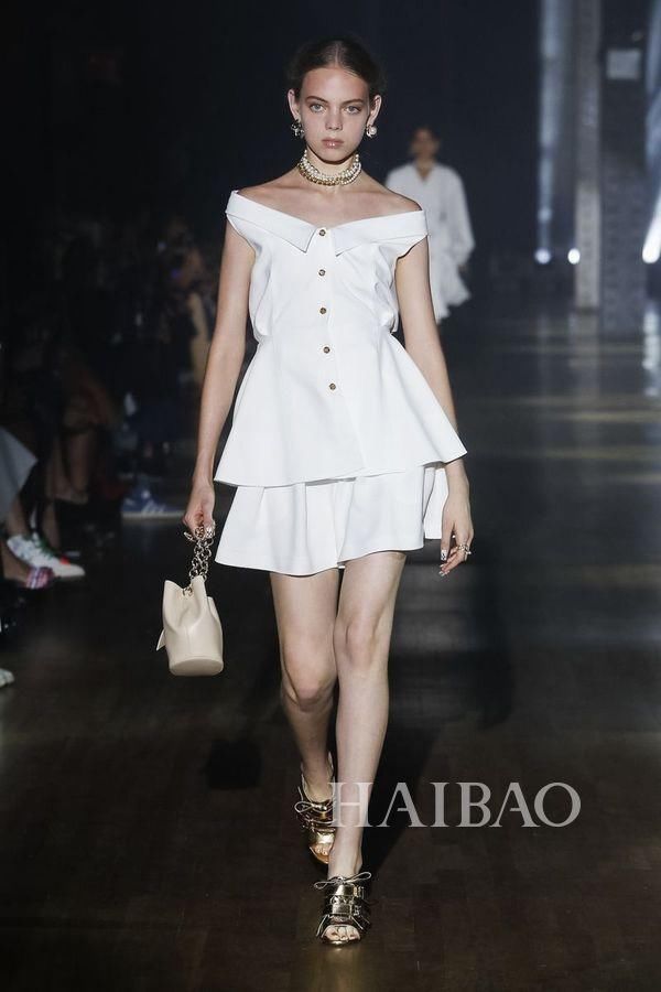 成熟优雅Mix少女甜蜜感!Adeam 2019春夏女装秀，海报网带你亲临20