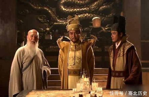 朱元璋进寺庙上香，问和尚朕要跪拜佛吗和尚的回答绝了