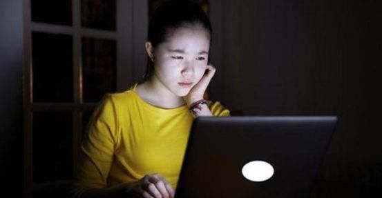 #无关#为什么你的头发白的比别人快?无关年龄,只因你有这些“坏习惯”