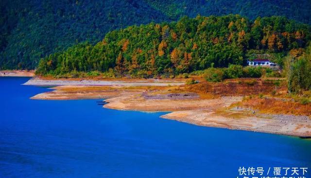 安徽旅游:大山深处一抹红,马丁公路、马鬃岭秋色美翻了