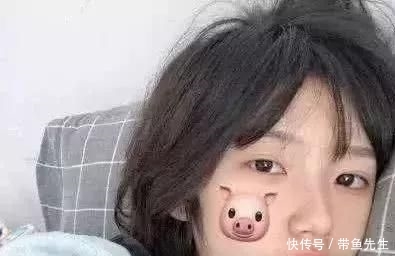  #情话#我想你的浪漫情话：想到你就脸红 见你不用腮红