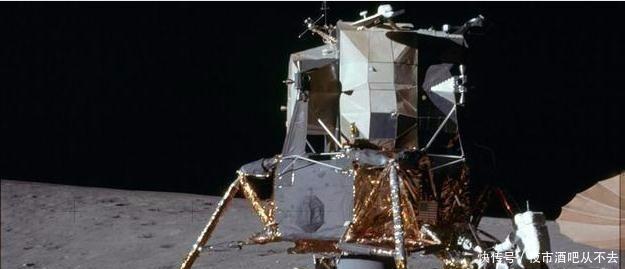 美国人登陆月球是怎么把人送回地球的,难道有