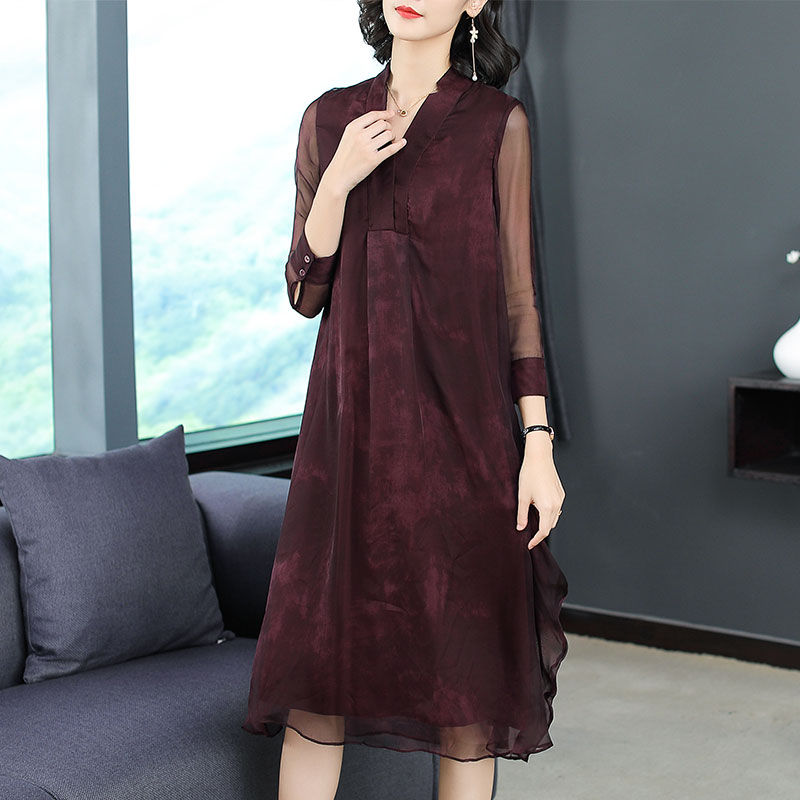 身材丰满的你，学学下面女人这样穿，凸显S曲线性感妖娆