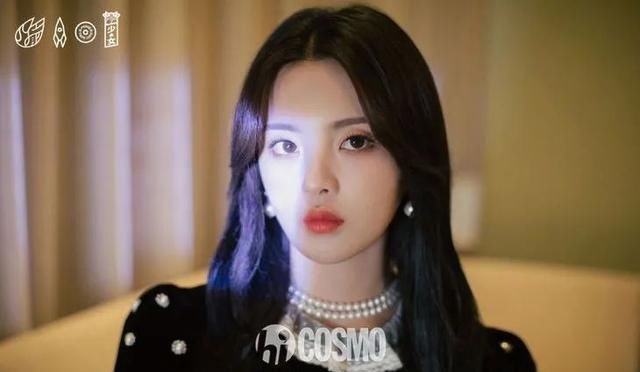  时髦■时髦办｜Jennie的珍珠项链那么多，还硬要和妈妈抢着戴这一条？