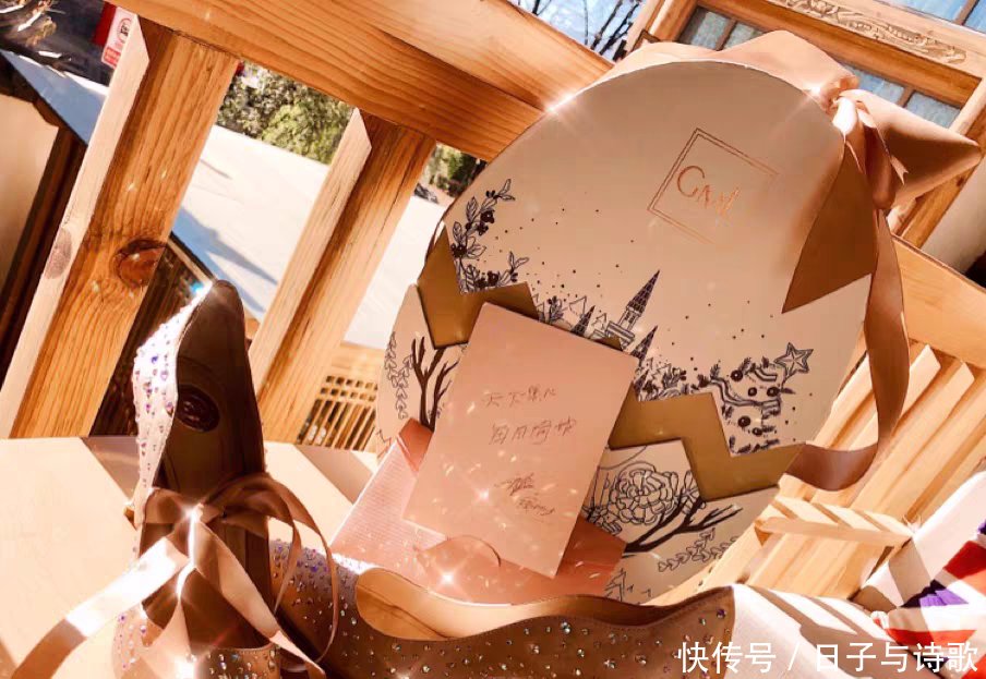 「芭蕾」手工打造“满天星”芭蕾高跟鞋,一鞋两穿,让你的腿美出新高度