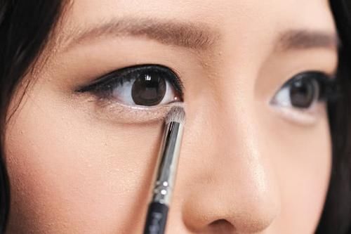  「全都」眼袋的四大类型 你是否全都知道