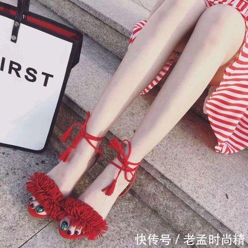 『时髦』时髦绑带凉鞋,轻松穿出潮流味