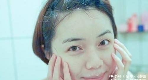  『洗面奶』体验： 香皂洗脸和洗面奶洗脸, 2个月后, 结局大不同!