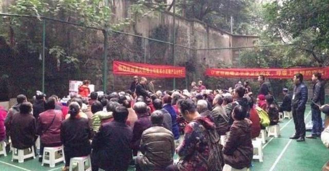 「电热毯」防不胜防，养老的钱都被骗光！揭秘农村2大骗局，防止被骗养老钱