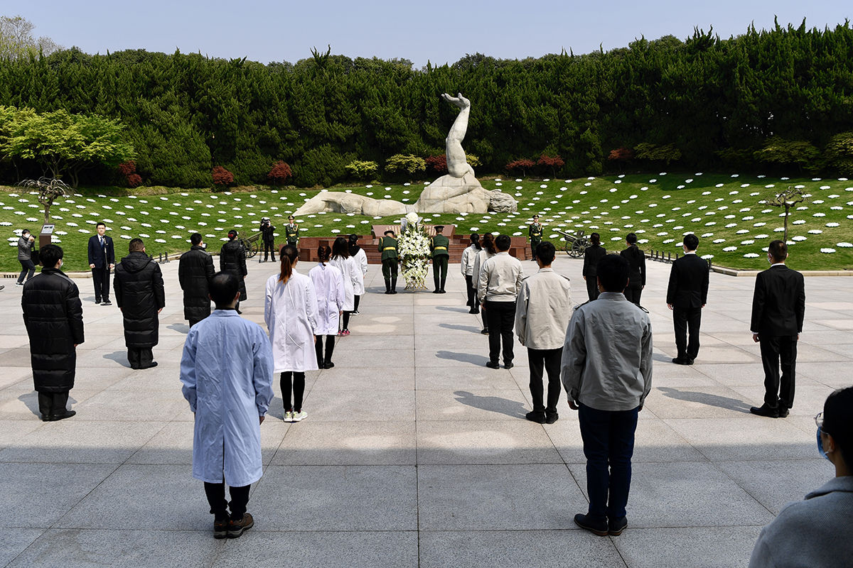  『全城』这一刻，上海，全城志哀