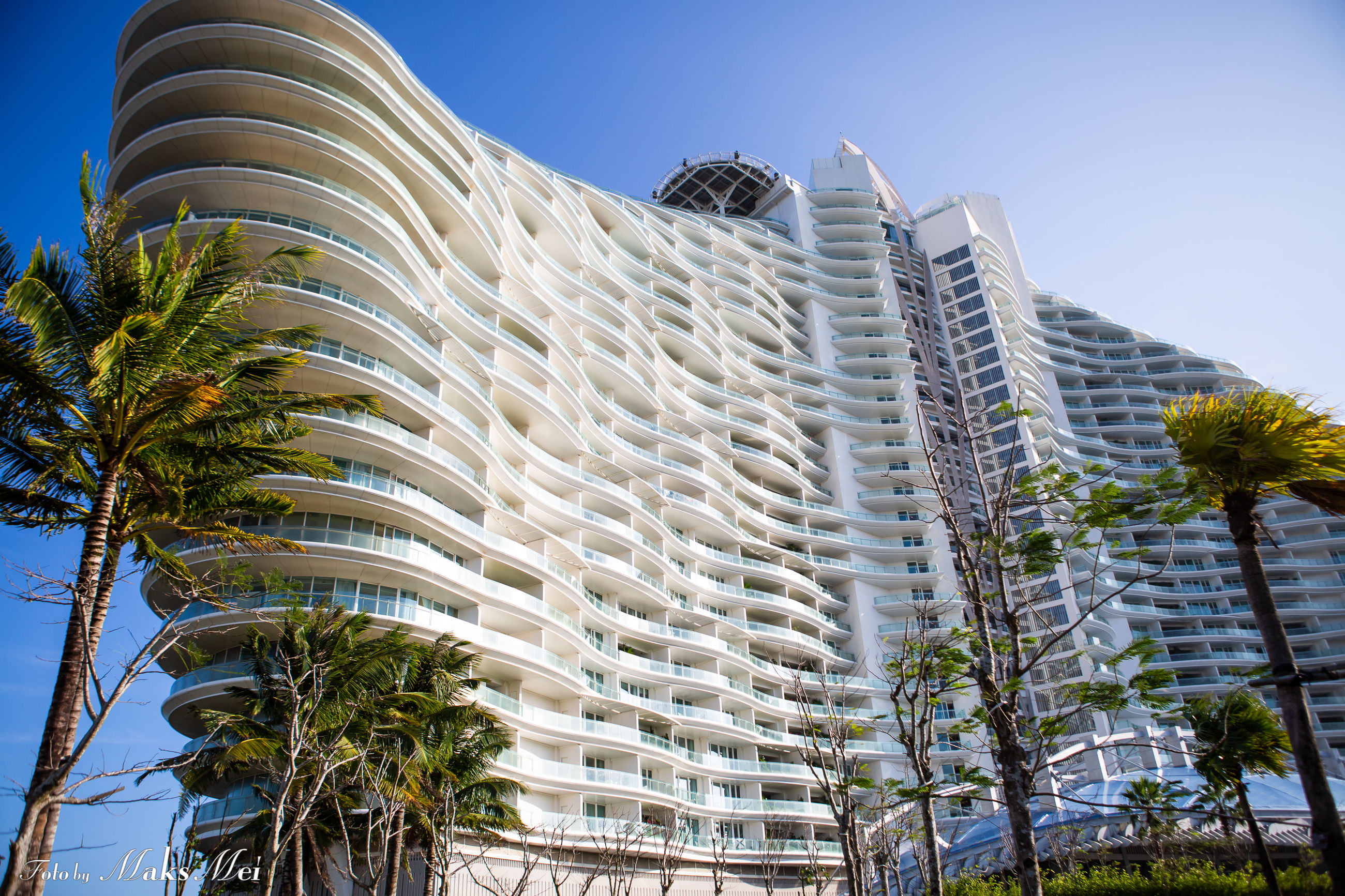 【乌克兰媳妇】性感优爱斯基躲避乌克兰大雪，自驾三亚拍火辣大片