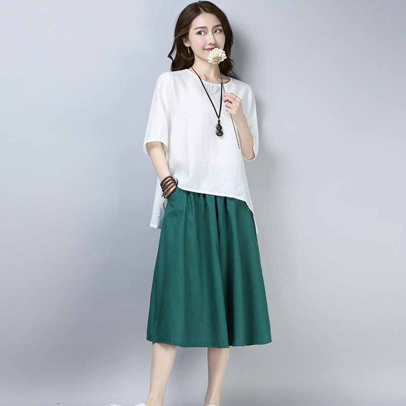 腰粗屁股大女人,多穿棉麻裤,瞧瞧下图女人,性感迷人又显瘦