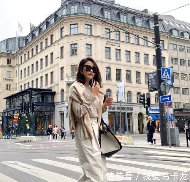 【时髦】“打底裤”已经失宠,春天“裤子+短靴”正当红,时髦精们都在穿