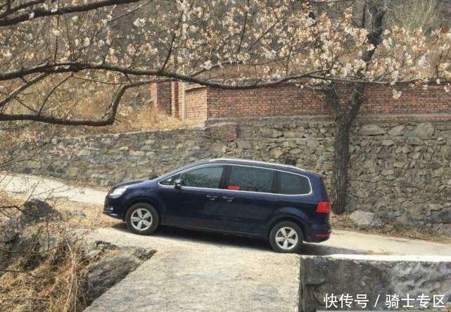  「差别」农村买车才有的怪象! 没车跟有车的差别太大, 网友： 句