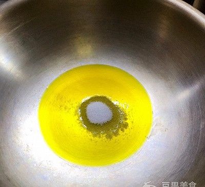 「外婆」外婆的祖传秘方—土豆蒸蹄膀