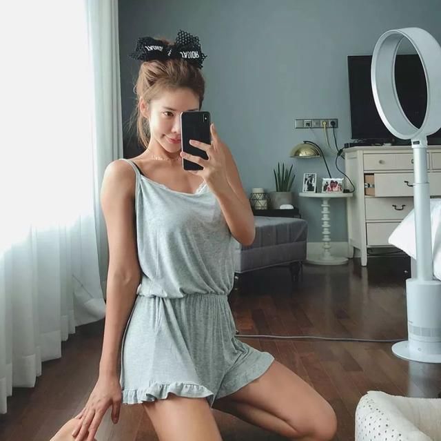 这个“处女脸”的亚洲姑娘，蜂腰翘臀大长腿，迷倒万千宅男!