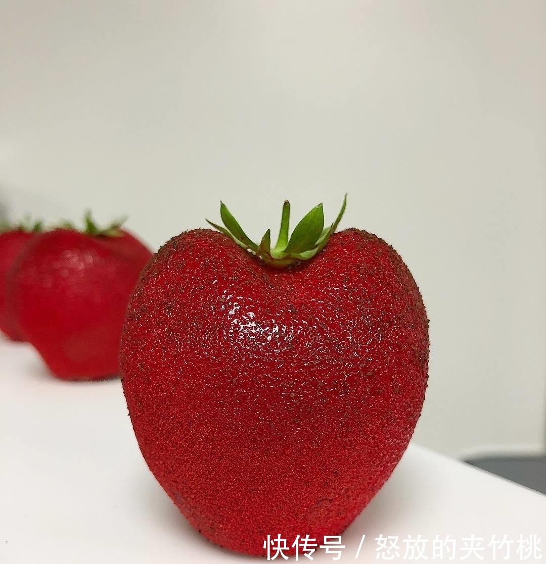 「男神」全球最火“糕点男神”,他的蛋糕里藏着魔鬼