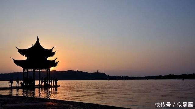 西湖被称“最傻”景区，因免门票损失几十亿，但事实却并非如此