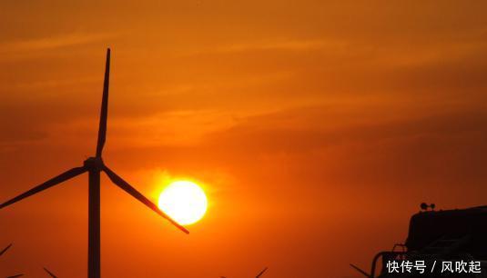 我国天亮最迟的省份，早上10点天才刚亮，晚上12点街上人山人海