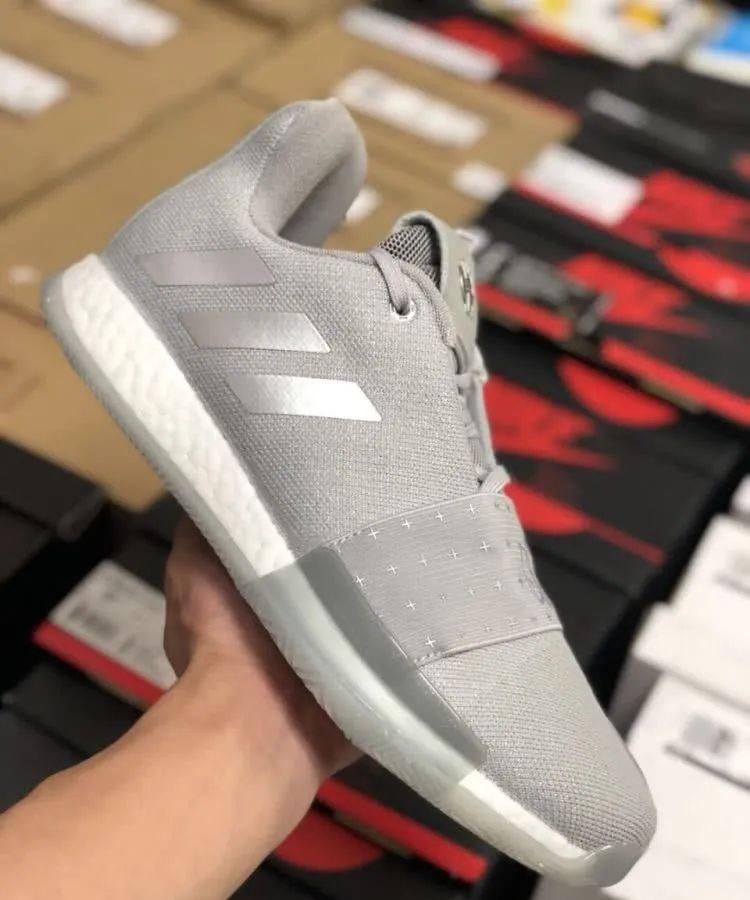  「堪称」哈登4堪称小椰子，那么3代还会真香吗？阿迪Harden 3银灰开箱测评！